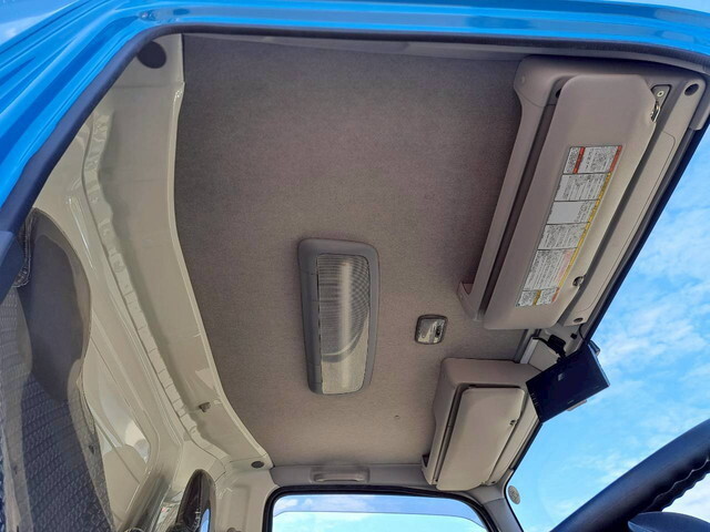 いすゞエルフアルミバン小型（2t・3t）[写真21]