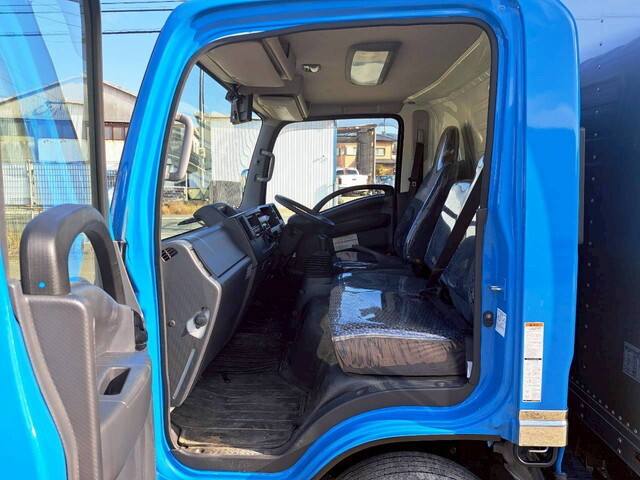 いすゞエルフアルミバン小型（2t・3t）[写真27]