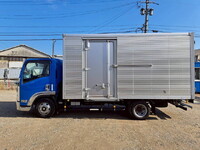 いすゞエルフアルミバン小型（2t・3t）[写真06]