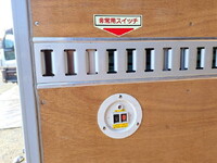 いすゞエルフアルミバン小型（2t・3t）[写真08]