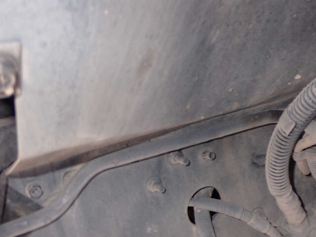 UDトラックスクオントレーラーヘッド（トラクターヘッド）大型（10t）[写真11]