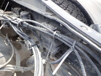 UDトラックスクオントレーラーヘッド（トラクターヘッド）大型（10t）[写真19]