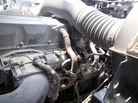 UDトラックスクオントレーラーヘッド（トラクターヘッド）大型（10t）[写真27]