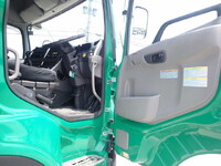 UDトラックスクオントレーラーヘッド（トラクターヘッド）大型（10t）[写真32]