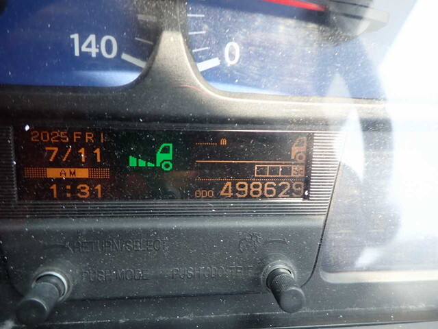 UDトラックスクオントレーラーヘッド（トラクターヘッド）大型（10t）[写真36]