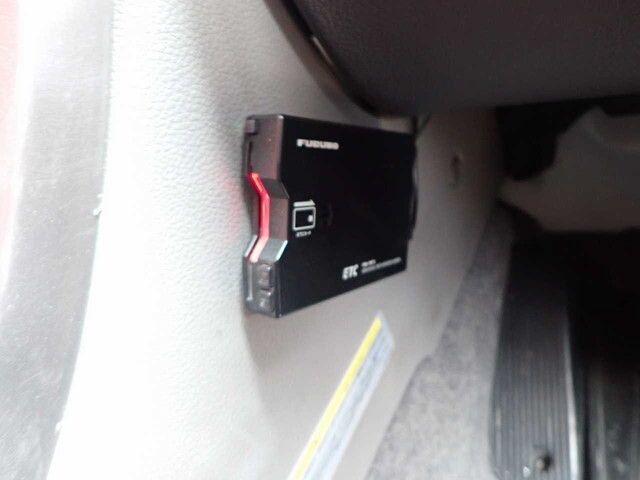 UDトラックスクオントレーラーヘッド（トラクターヘッド）大型（10t）[写真39]