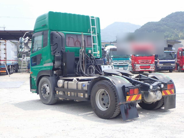 UDトラックスクオントレーラーヘッド（トラクターヘッド）大型（10t）[写真06]