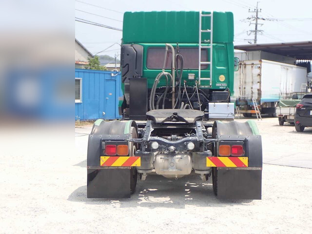 UDトラックスクオントレーラーヘッド（トラクターヘッド）大型（10t）[写真07]