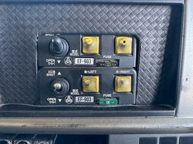 日野プロフィア深ダンプ（土砂禁ダンプ）大型（10t）[写真36]