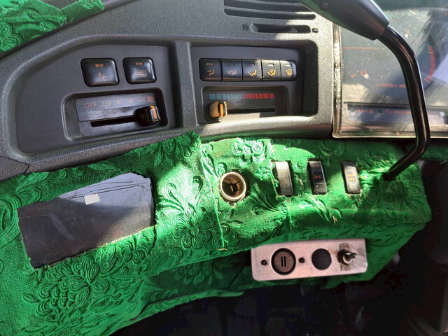 日野プロフィアトレーラーヘッド（トラクターヘッド）大型（10t）[写真25]