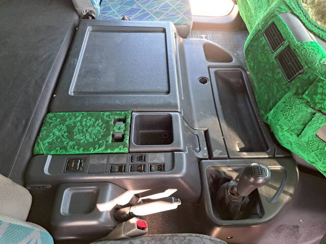 日野プロフィアトレーラーヘッド（トラクターヘッド）大型（10t）[写真28]