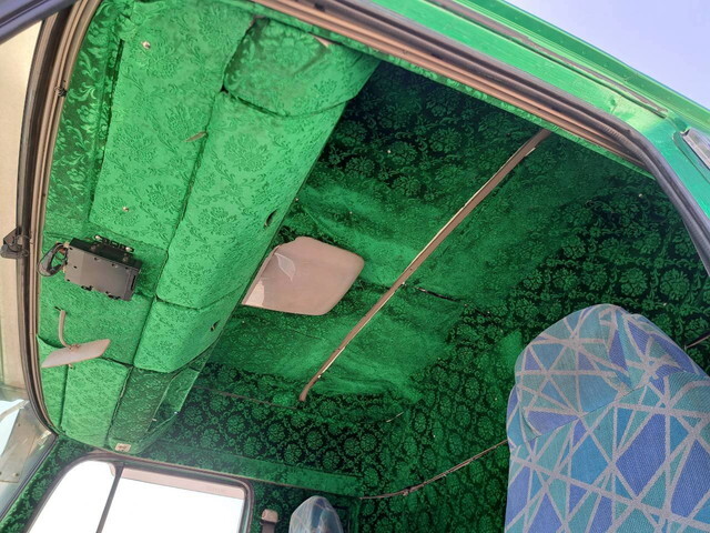 日野プロフィアトレーラーヘッド（トラクターヘッド）大型（10t）[写真34]