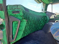 日野プロフィアトレーラーヘッド（トラクターヘッド）大型（10t）[写真38]