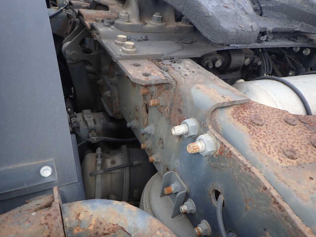 日野プロフィアトレーラーヘッド（トラクターヘッド）大型（10t）[写真14]