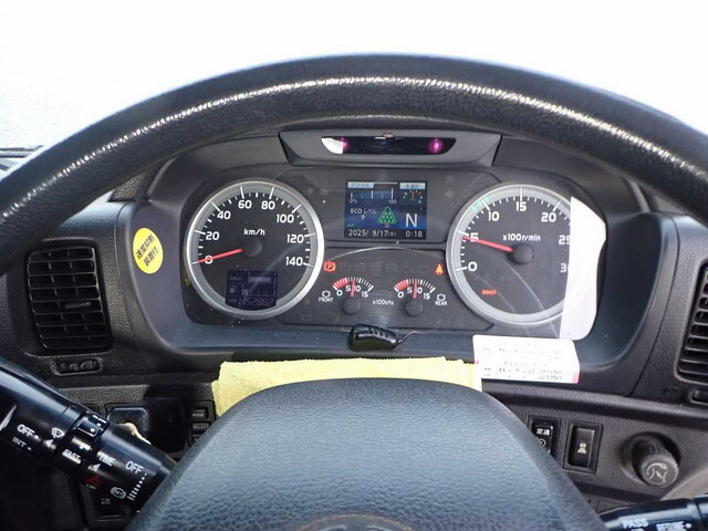 日野プロフィアトレーラーヘッド（トラクターヘッド）大型（10t）[写真31]