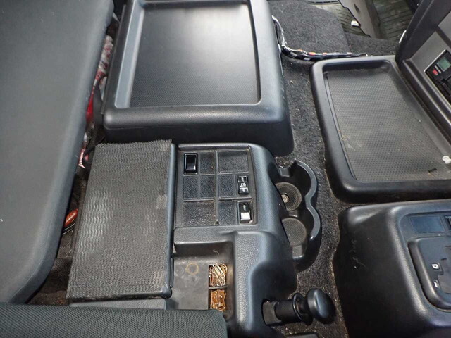 日野プロフィアトレーラーヘッド（トラクターヘッド）大型（10t）[写真35]