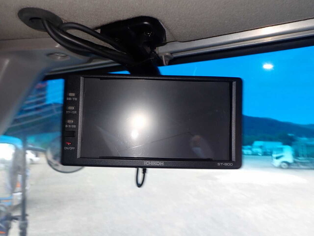 日野プロフィアトレーラーヘッド（トラクターヘッド）大型（10t）[写真37]