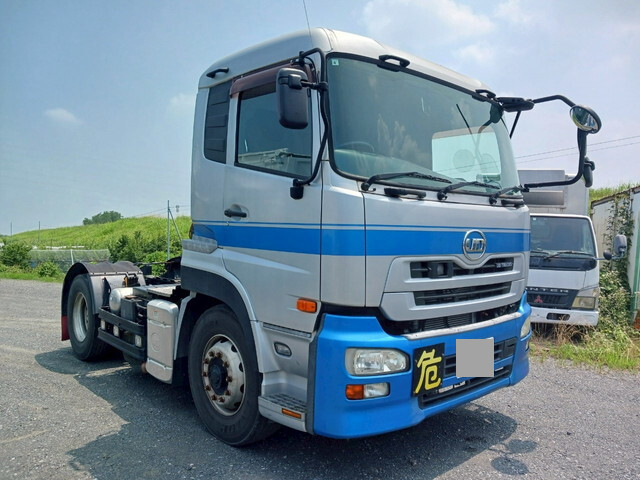 UDトラックスクオントレーラーヘッド（トラクターヘッド）2011年(平成23年)LKG-GK5XAB