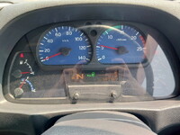 UDトラックスクオントレーラーヘッド（トラクターヘッド）大型（10t）[写真20]