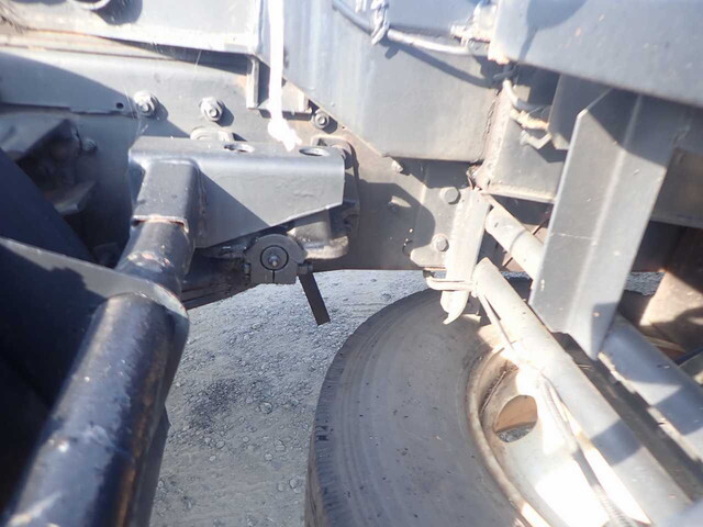 三菱ふそうスーパーグレートトレーラーヘッド（トラクターヘッド）大型（10t）[写真10]