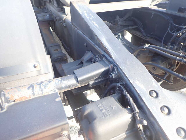 三菱ふそうスーパーグレートトレーラーヘッド（トラクターヘッド）大型（10t）[写真16]