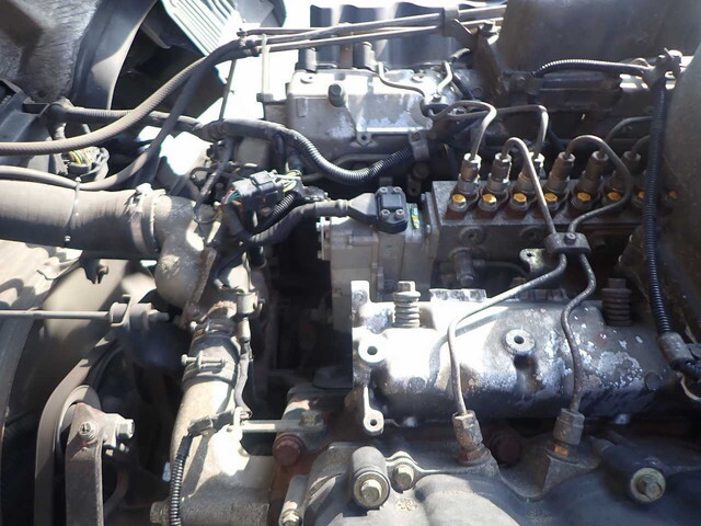 三菱ふそうスーパーグレートトレーラーヘッド（トラクターヘッド）大型（10t）[写真21]