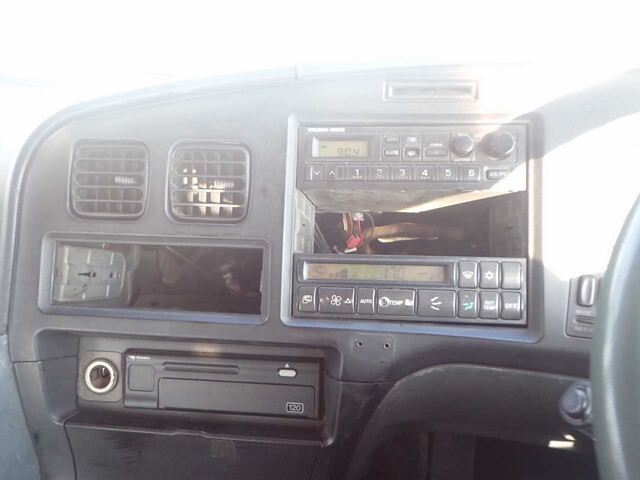 三菱ふそうスーパーグレートトレーラーヘッド（トラクターヘッド）大型（10t）[写真38]