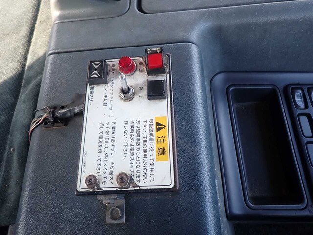 三菱ふそうスーパーグレートトレーラーヘッド（トラクターヘッド）大型（10t）[写真40]