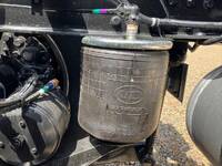 UDトラックスクオントレーラーヘッド（トラクターヘッド）大型（10t）[写真13]