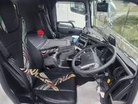 UDトラックスクオントレーラーヘッド（トラクターヘッド）大型（10t）[写真16]