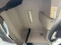 UDトラックスクオントレーラーヘッド（トラクターヘッド）大型（10t）[写真20]