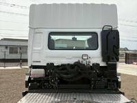 UDトラックスクオントレーラーヘッド（トラクターヘッド）大型（10t）[写真07]