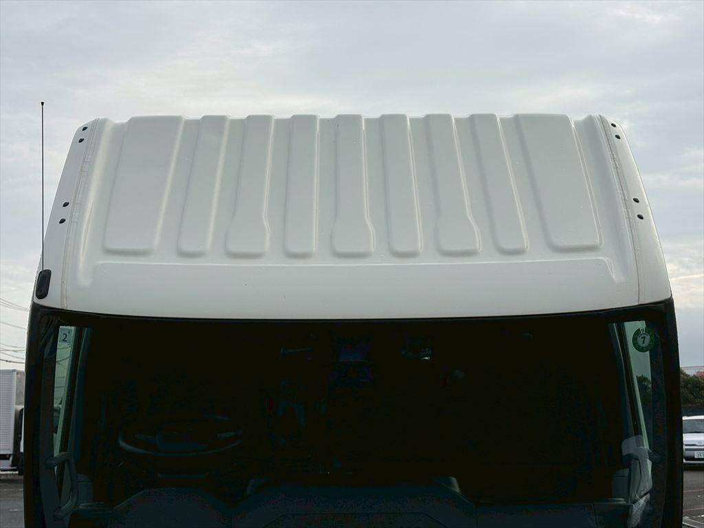 日野デュトロ平ボディ小型（2t・3t）[写真18]