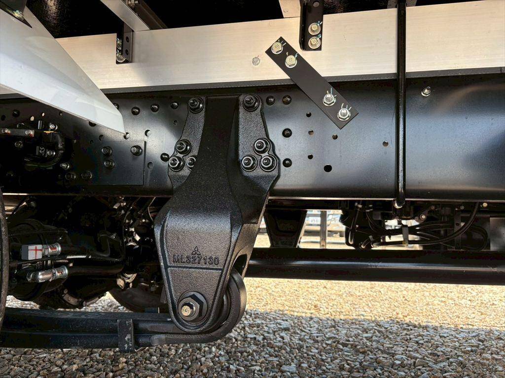 三菱ふそうファイター冷凍車（冷蔵車）中型（4t）[写真14]