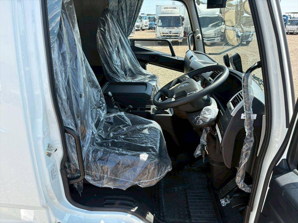 三菱ふそうファイター冷凍車（冷蔵車）中型（4t）[写真19]