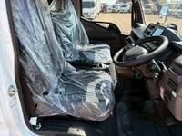 三菱ふそうキャンターアルミバン小型（2t・3t）[写真19]