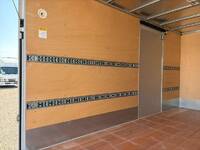 三菱ふそうキャンターアルミバン小型（2t・3t）[写真09]