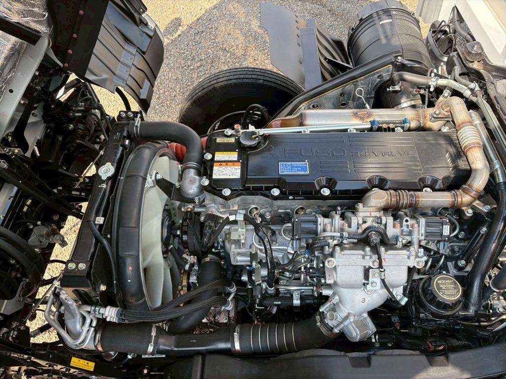 三菱ふそうファイターアルミウイング中型（4t）[写真19]