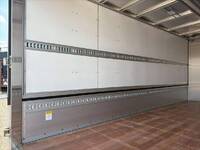 三菱ふそうファイターアルミウイング中型（4t）[写真10]