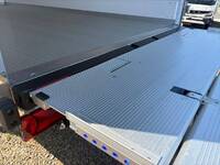 三菱ふそうキャンター冷凍車（冷蔵車）小型（2t・3t）[写真11]