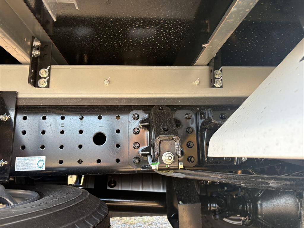 三菱ふそうキャンター冷凍車（冷蔵車）小型（2t・3t）[写真13]