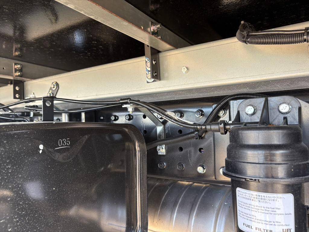 三菱ふそうキャンター冷凍車（冷蔵車）小型（2t・3t）[写真13]