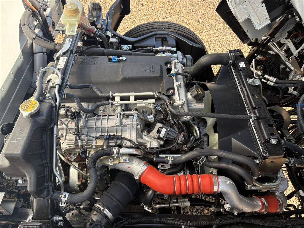 三菱ふそうキャンター冷凍車（冷蔵車）小型（2t・3t）[写真16]