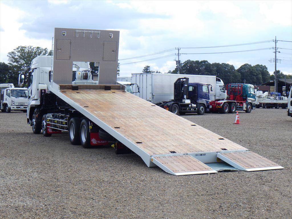 三菱ふそうスーパーグレートセーフティローダー大型（10t）[写真13]