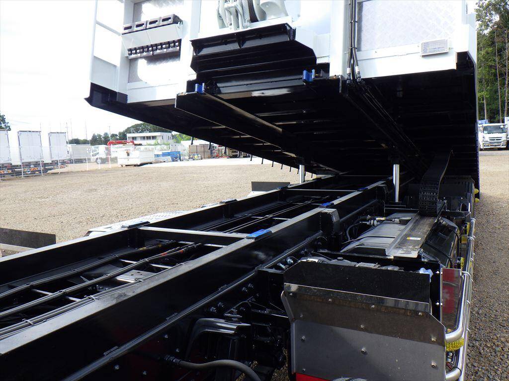 三菱ふそうスーパーグレートセーフティローダー大型（10t）[写真14]