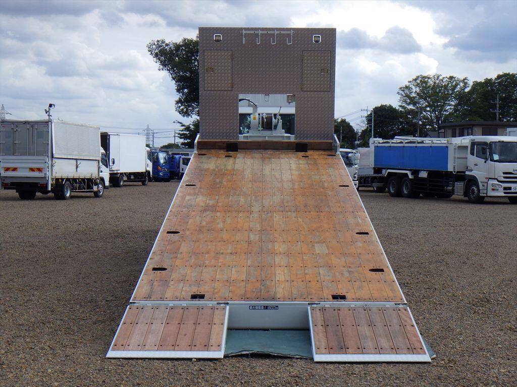 三菱ふそうスーパーグレートセーフティローダー大型（10t）[写真09]