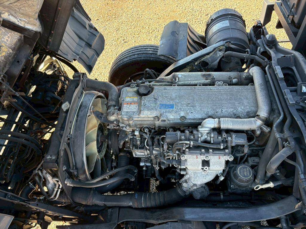 三菱ふそうファイターコンテナ専用車増トン（6t・8t）[写真13]