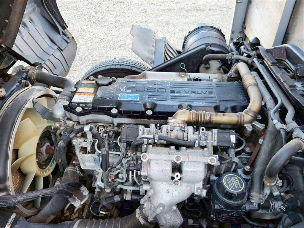 三菱ふそうファイターアルミブロック中型（4t）[写真16]