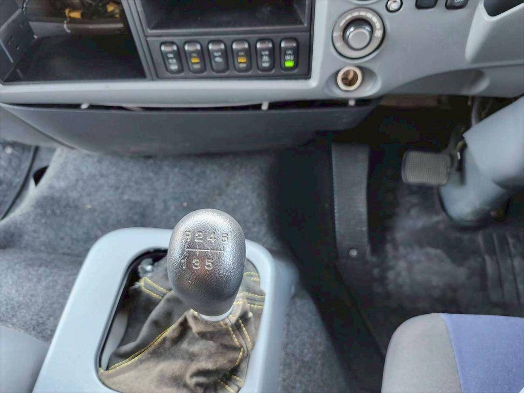 三菱ふそうファイターアルミブロック中型（4t）[写真21]