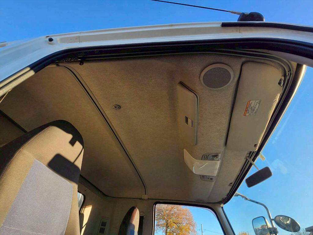 三菱ふそうファイターアルミブロック中型（4t）[写真22]